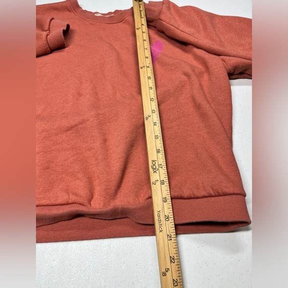 Marine Layer Pull Over CrewNeck Heart Sweatshirt Size M SOLD AS IS - Picture 7 of 7